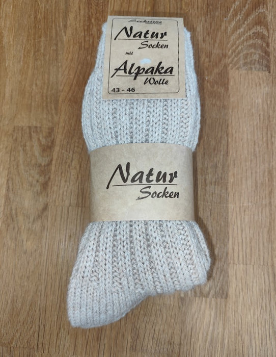 Natur Socken mit Alpacka Wolle einzelnd und als Set zu zweit.