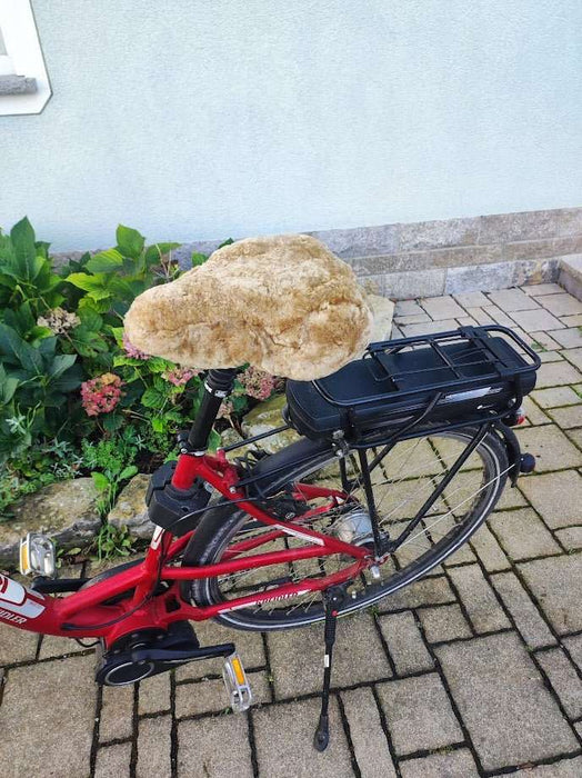 lammfell für fahrradsattel 🐑 Lammfell-Fahrradsattelbezug – weich, temperaturausgleichend & wa — Fell-und Wollhandel GmbH & Co.KG